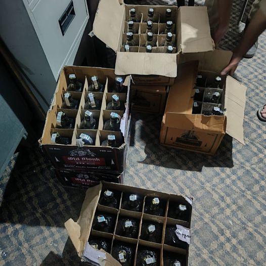 'Police Post Choglamsar seizes 72 bottles of Illicit Liquor & 02 Vehicles'